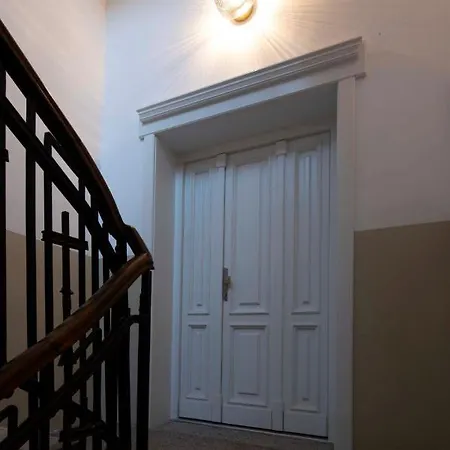 Apartament Luxury, Designer 2-bed In Sofia's Historic Heart Sofia